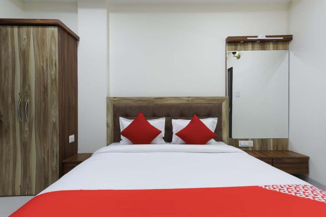 Oyo 60577 Sukhmani Residency Hotell Indore Eksteriør bilde