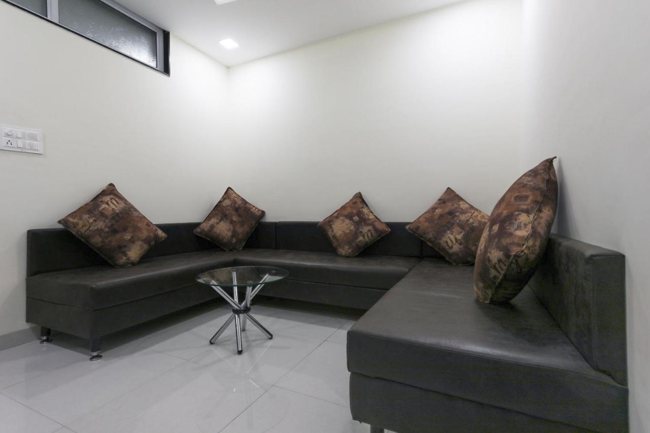 Oyo 60577 Sukhmani Residency Hotell Indore Eksteriør bilde